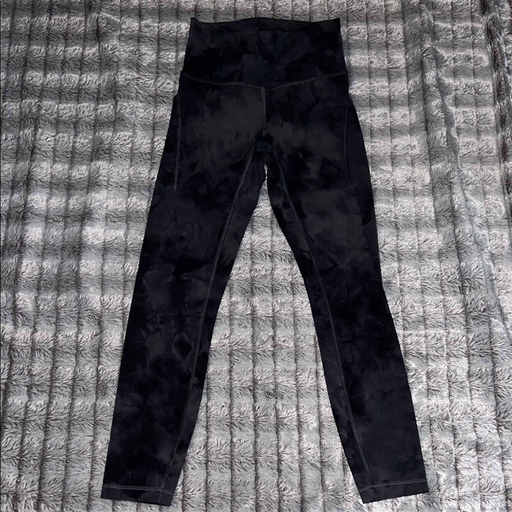 Lululemon tie dye leggings!